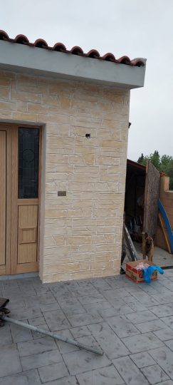 IMG-23a85a10e865ccc3db4e9bee64b5961d-V
